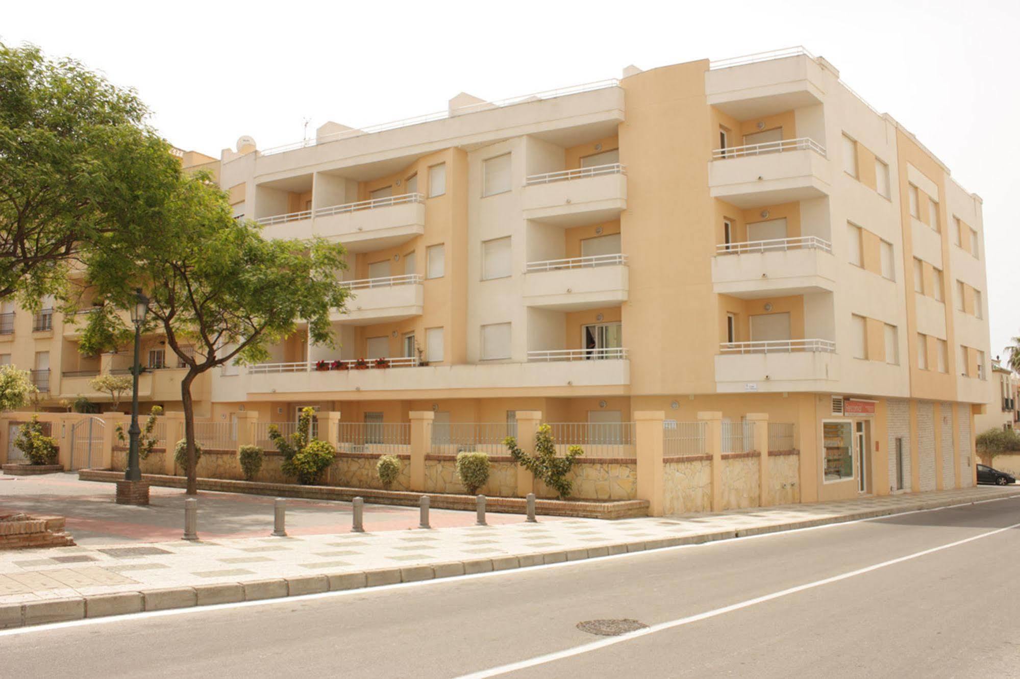 Apartamentos Turisticos Fercomar Nerja Exterior photo